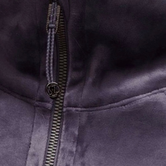 Lululemon Women’s velvet track suit - Top & Pants - Picture 6 of 7